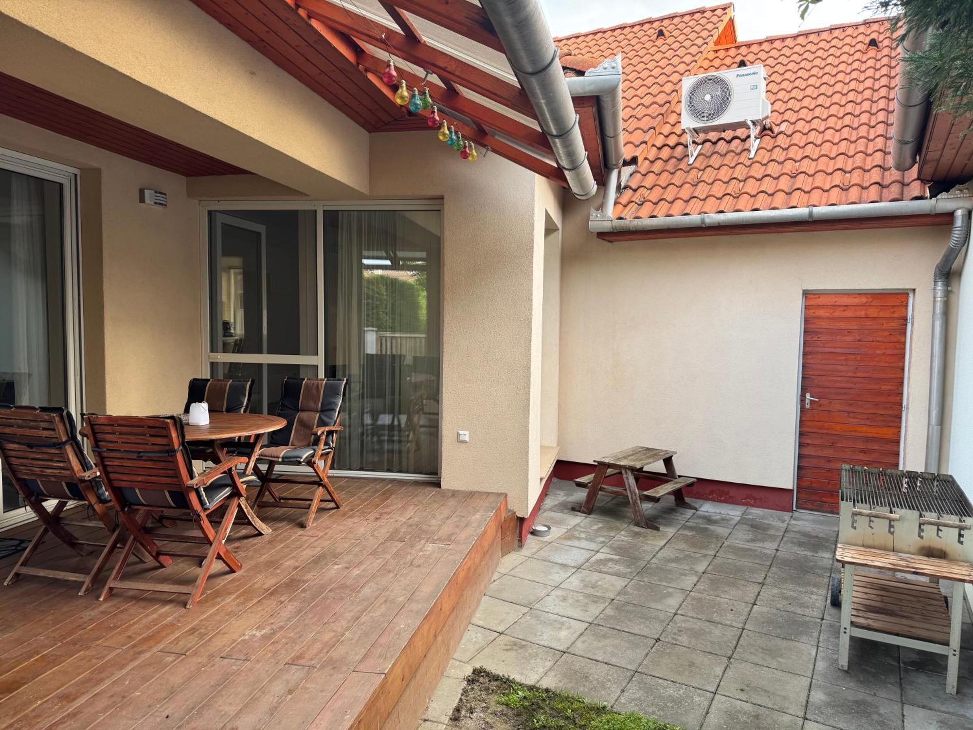 K33 Apartment Tiszaujvaros Exterior photo